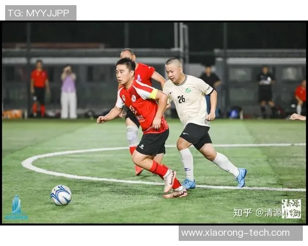 泰国帅气足球男神球星崛起绿茵赛场展现激情与魅力风采 泰国帅气足球男神球星崛起绿茵赛场展现激情与魅力风采