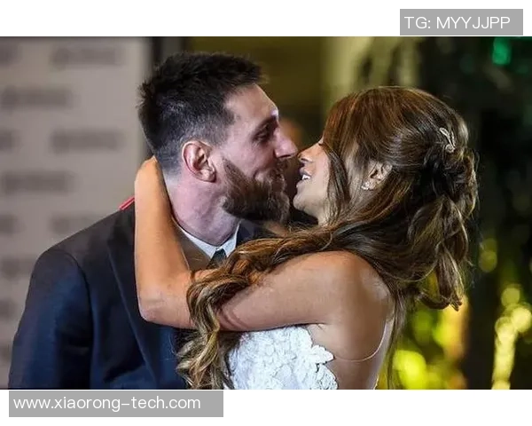 梅西女友安东内拉的爱情故事与事业追求:从相识到共同成长的旅程