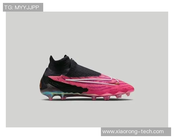 球星专属私人定制足球鞋背后的科技与设计革新揭秘 球星专属私人定制足球鞋背后的科技与设计革新揭秘