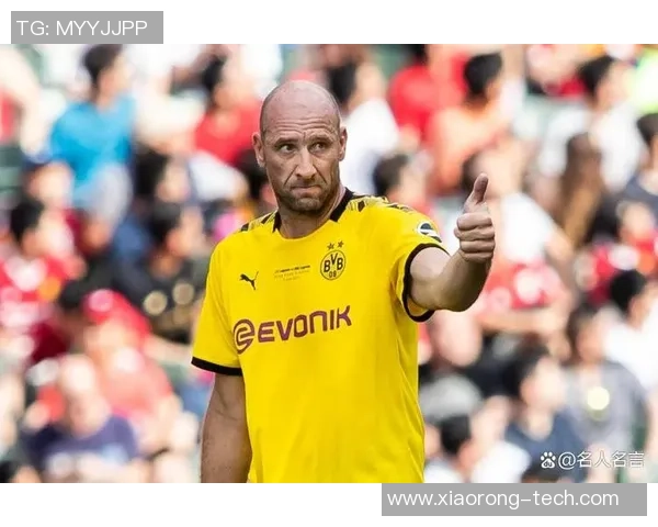 足坛巨星学历普遍不高却凭实力与天赋在赛场上书写辉煌传奇